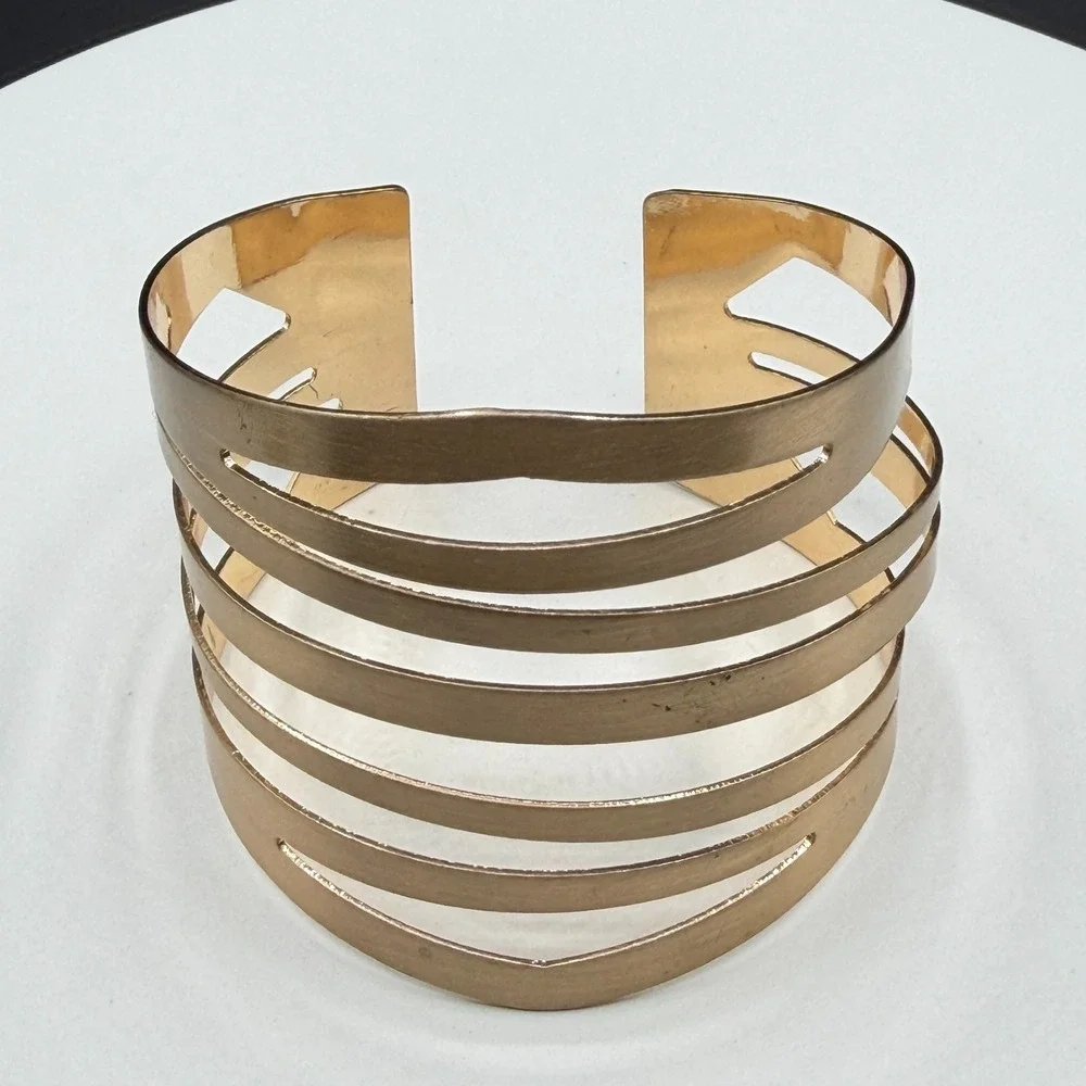 N/A bold gold